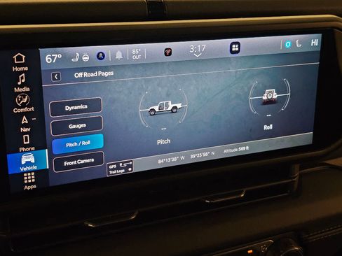 Used 2024 Jeep Gladiator Rubicon w/ Technology Group image 24