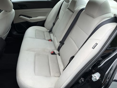 Used 2025 Nissan Altima 2.5 SV FWD image 16