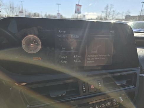 Used 2022 Lexus ES 350 w/ Premium Package image 22