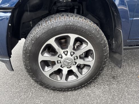 Used 2024 RAM 3500 Limited image 11