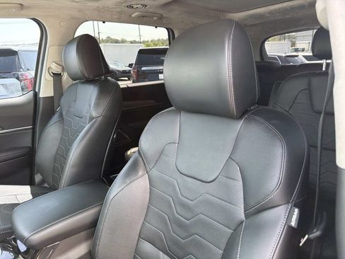 Used 2022 Kia Telluride SX w/ SX Prestige Package AWD/4WD image 22