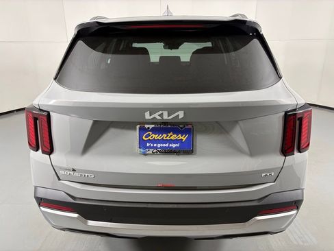 New 2026 Kia Sorento S AWD/4WD image 6