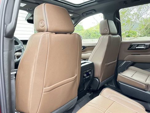New 2026 Chevrolet Tahoe High Country RWD image 16