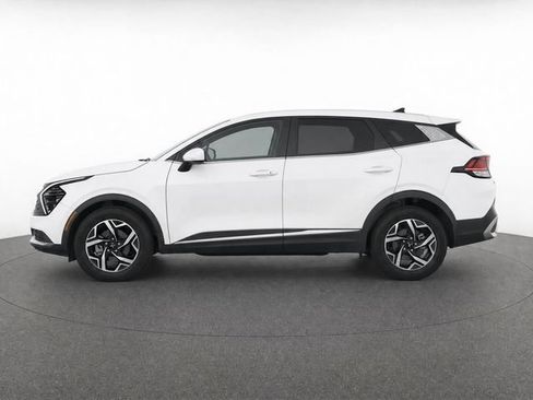 Used 2024 Kia Sportage LX AWD/4WD image 4