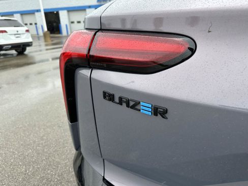 Used 2024 Chevrolet Blazer EV RS AWD/4WD image 5