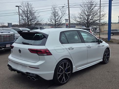 Used 2022 Volkswagen Golf R image 6