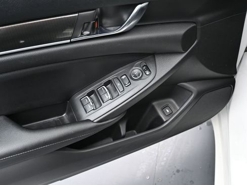 Used 2021 Honda Accord Sport image 22