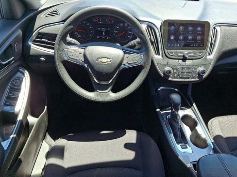 Used 2024 Chevrolet Malibu LT FWD image 11