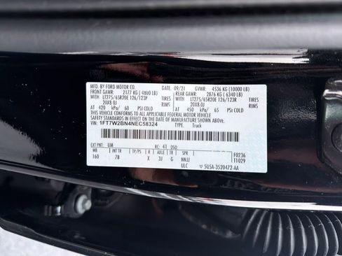 Used 2022 Ford F250 Platinum w/ FX4 Off-Road Package image 30