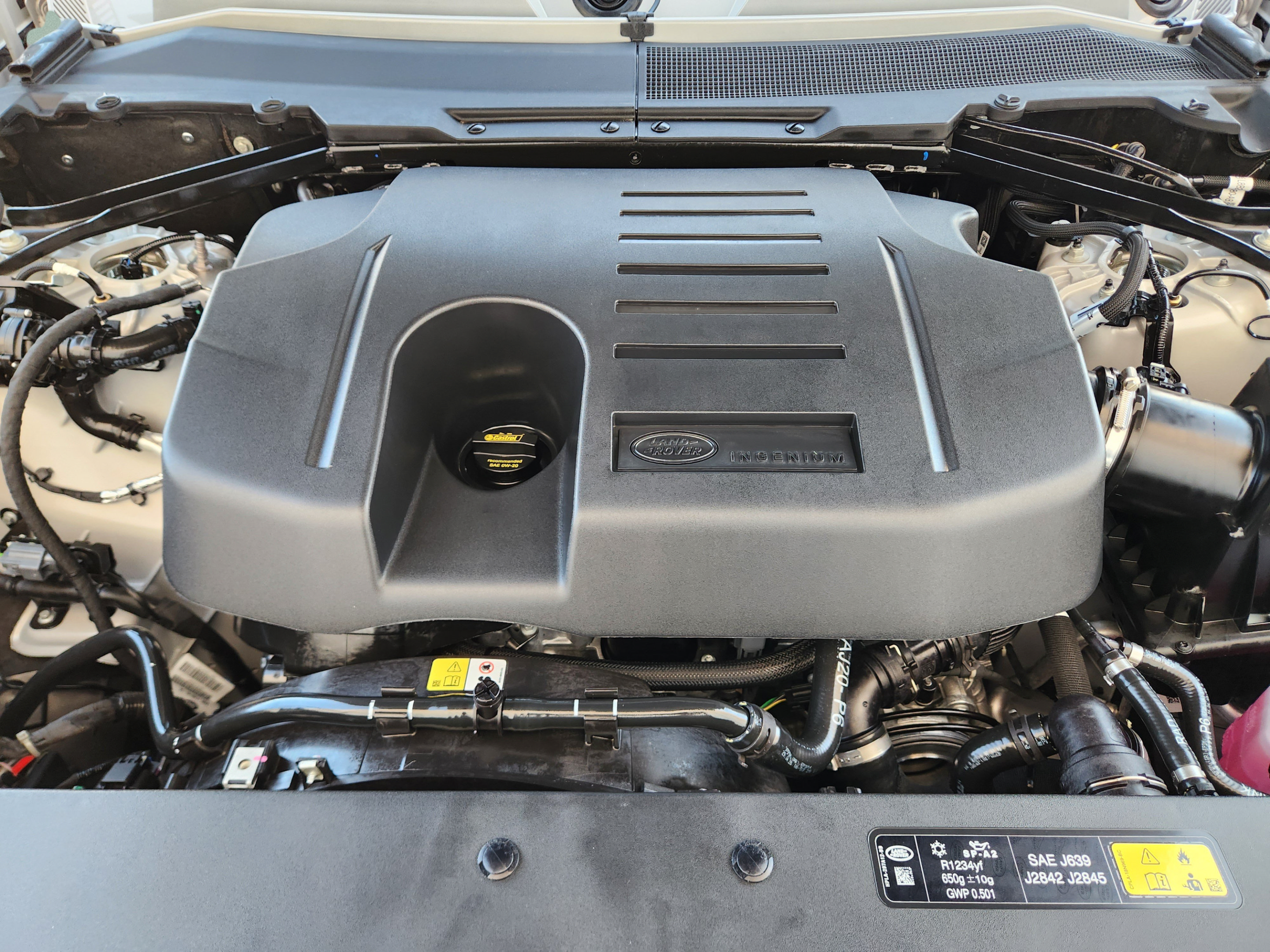 New 2026 Land Rover Defender 110 X-Dynamic SE AWD/4WD image 28