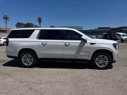 Used 2023 GMC Yukon XL SLT w/ SLT Luxury Package RWD image 4