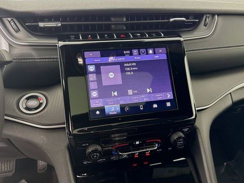 New 2025 Jeep Grand Cherokee Laredo image 14