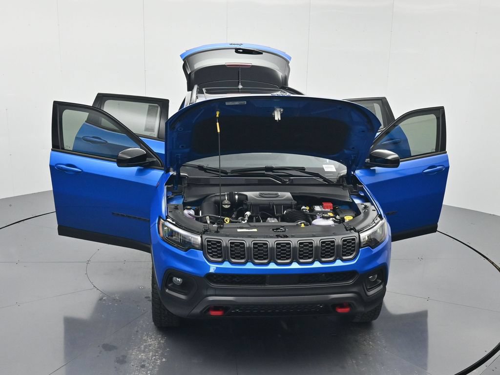 New 2026 Jeep Compass Trailhawk w/ Sun, Sound & Navigation Group AWD/4WD image 46