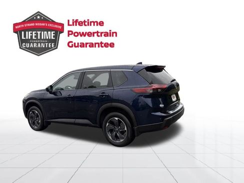 Used 2025 Nissan Rogue SV FWD image 3