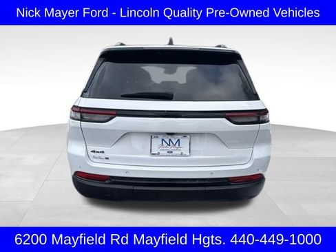 Used 2023 Jeep Grand Cherokee Altitude image 6