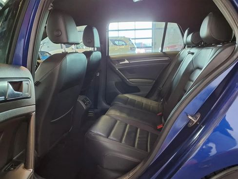 Used 2017 Volkswagen Golf R 4-Door AWD/4WD image 13