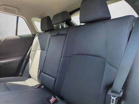 Used 2023 Toyota Venza LE image 19