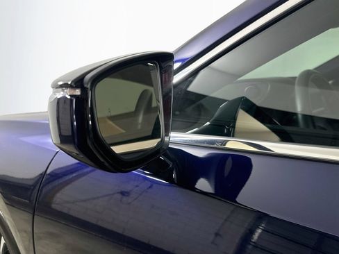 Used 2025 Lexus ES 300h w/ Premium Package FWD image 37