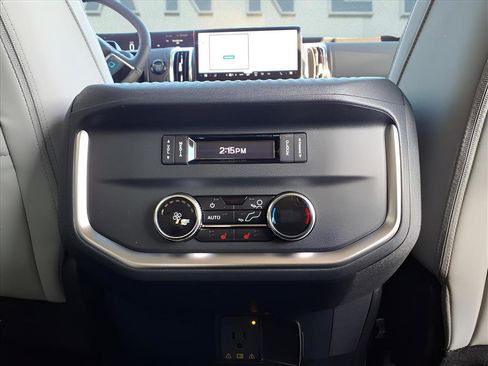 New 2025 Ford Expedition Platinum w/ Platinum Ultimate Package image 7