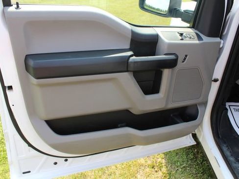 Used 2018 Ford F250 XL w/ Power Equipment Group image 24