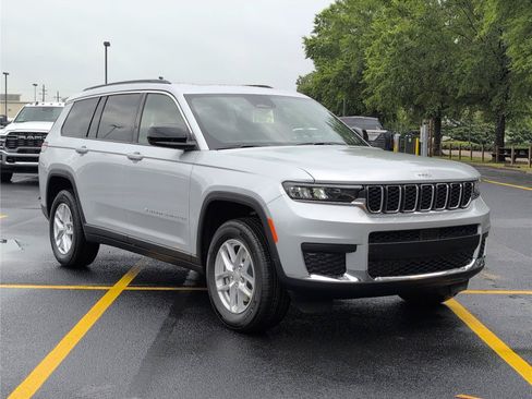New 2026 Jeep Grand Cherokee L Laredo RWD image 8