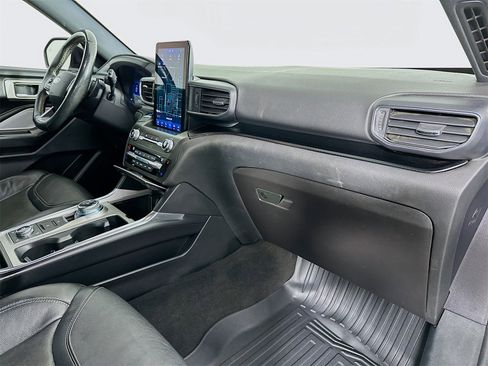 Used 2020 Ford Explorer ST w/ Premium Technology Package image 30
