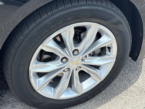 Used 2025 Chevrolet Malibu LT FWD image 30