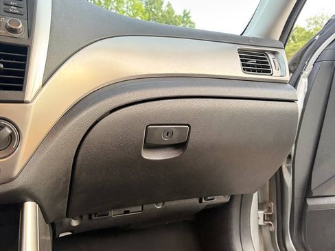 Used 2010 Subaru Forester 2.5X AWD/4WD image 37