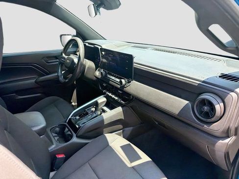Used 2023 Chevrolet Colorado W/T w/ Technology Package RWD image 12