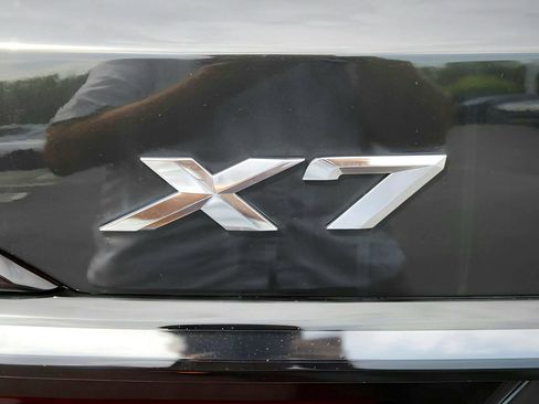 Used 2026 BMW X7 xDrive40i w/ M Sport Package image 22