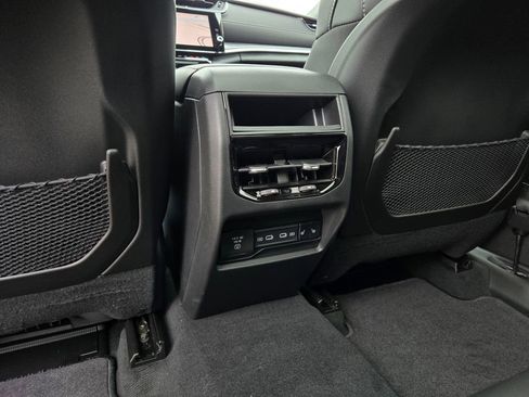 New 2026 Jeep Grand Cherokee Limited w/ Limited Altitude Package AWD/4WD image 29