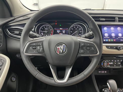Used 2020 Buick Encore GX Essence w/ Advanced Technology Package FWD image 20