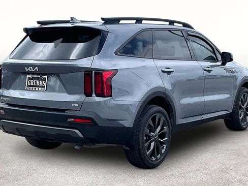 Used 2023 Kia Sorento X-Line EX image 2