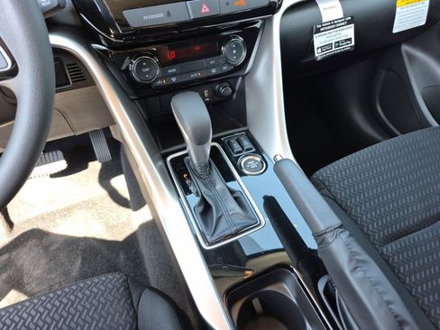 New 2026 Mitsubishi Eclipse Cross LE image 15