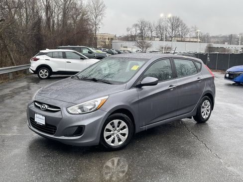 Used 2016 Hyundai Accent SE image 1