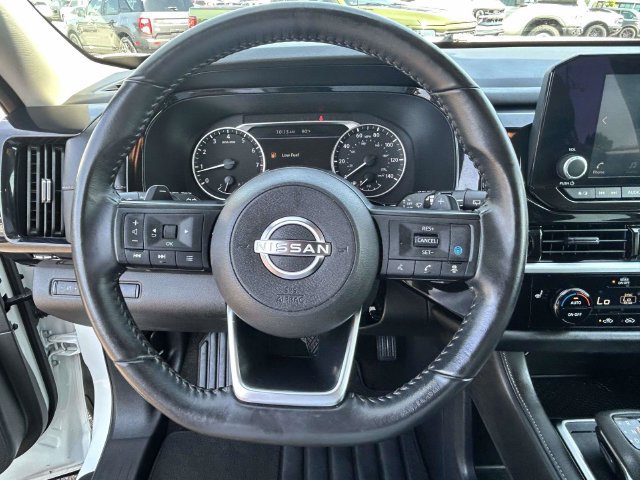 Used 2025 Nissan Pathfinder SV AWD/4WD image 34
