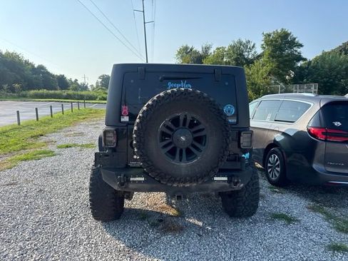 Used 2015 Jeep Wrangler Unlimited Sport w/ Quick Order Package 24S AWD/4WD image 4