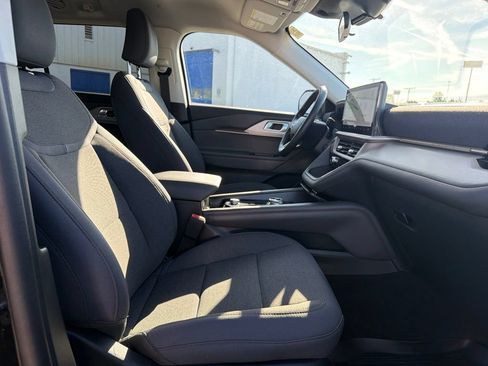 Certified 2025 Ford Explorer Active AWD/4WD image 40