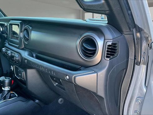 Used 2023 Jeep Wrangler Unlimited Sport AWD/4WD image 15