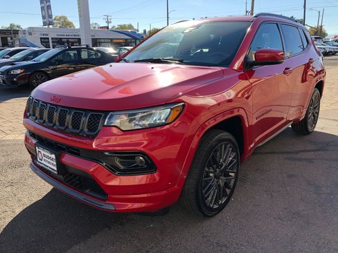 Used 2023 Jeep Compass Limited image 5