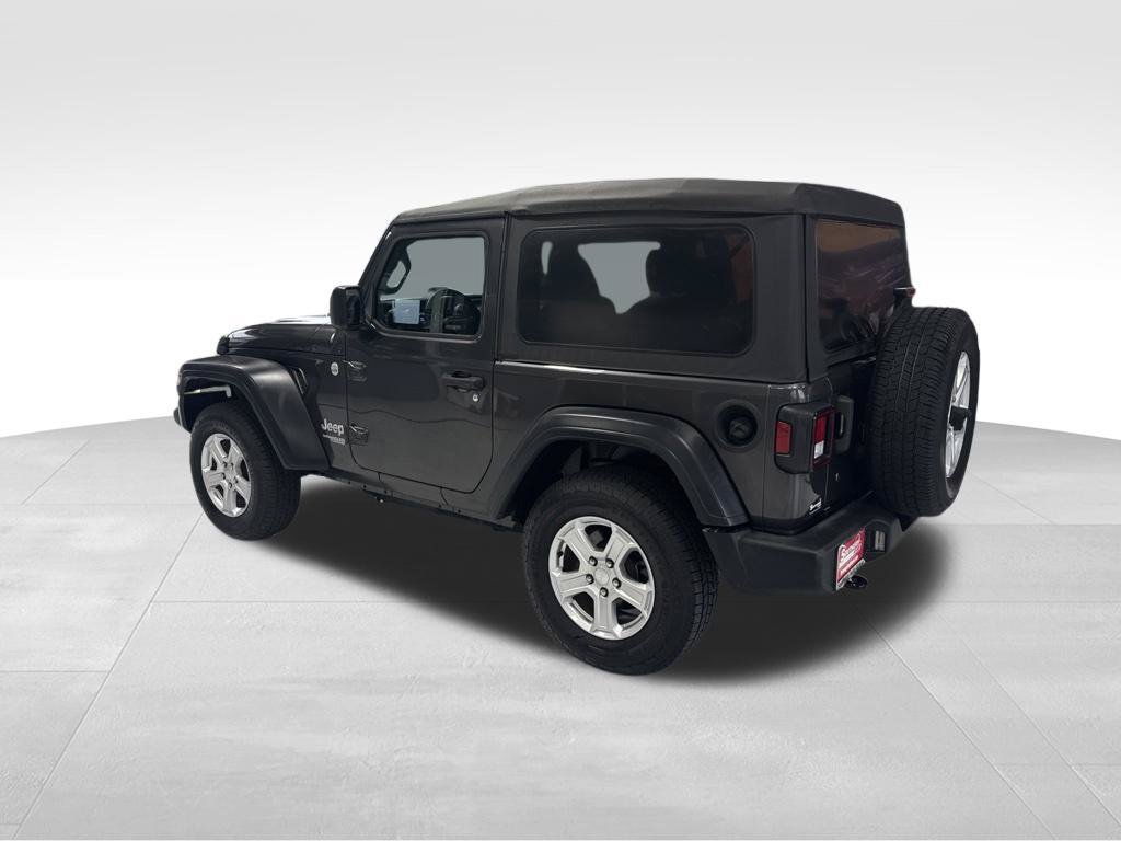 Used 2019 Jeep Wrangler Sport AWD/4WD image 4