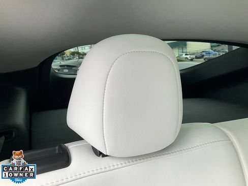 Used 2022 Tesla Model Y Long Range AWD/4WD image 54