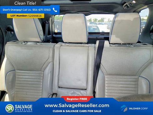 Used 2017 Land Rover Discovery HSE Luxury AWD/4WD image 13