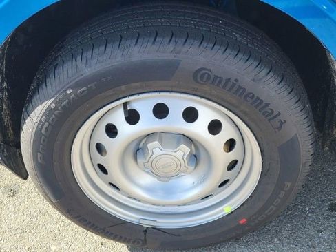 New 2025 Ford Maverick XL image 6