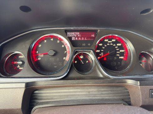 Used 2015 GMC Acadia Denali image 29