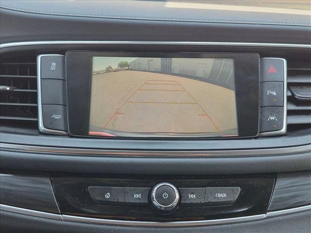 Used 2018 Buick Enclave Premium w/ Experience Buick Package FWD image 15