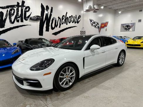 Used 2017 Porsche Panamera 4S w/ Sport Package image 22