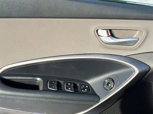 Used 2017 Hyundai Santa Fe Sport image 20