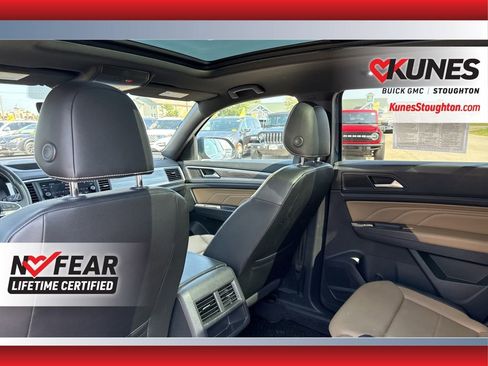 Used 2021 Volkswagen Atlas Cross Sport SE w/ Panoramic Sunroof Package image 39
