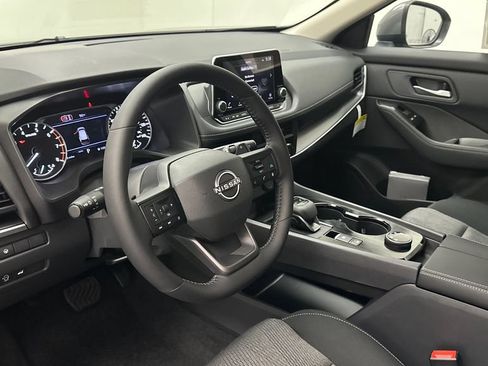New 2026 Nissan Rogue SV AWD/4WD image 16